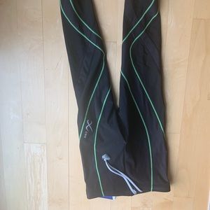 NWOT - CW-X insulated tights